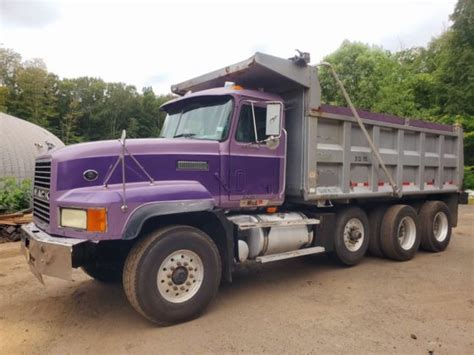 2002 Mack Tri Axle Dump Truck CL713