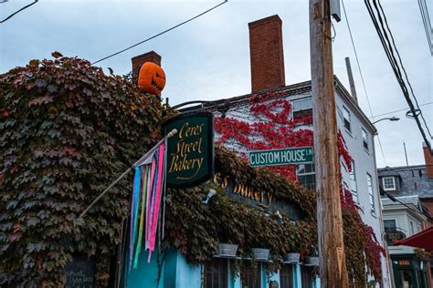 The 9 Portsmouth, NH Restaurants Locals Truly Love - New Hampshire Way