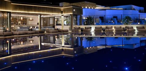 Mykonos Restaurants | Mykonos Bars | Resorts Of Mykonos