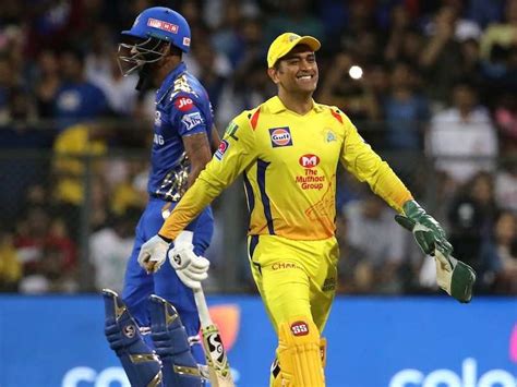 MS Dhoni Reacts As Hardik Pandya Pulls Off A Perfect 'Helicopter Shot' - Watch | Cricket News