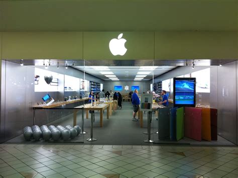 Apple Store Willowbrook Mall | xverse10.com | X-Money | Flickr