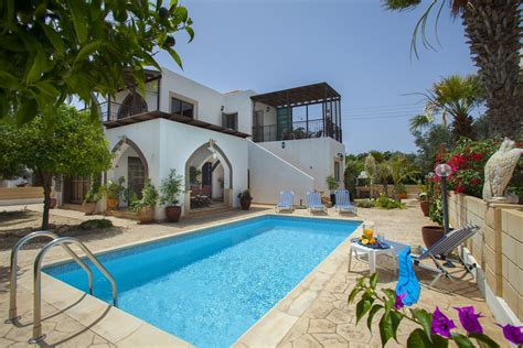 Mediterranean Villa with Nice Pool Area and Sea View - Home Rental in Protaras