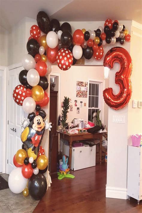 Mickey Mouse Balloon Garland | Mickey mouse birthday decorations ...