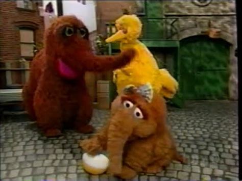 Sesame Street (#3874): Big Bird and Snuffy's Family Relationships - YouTube