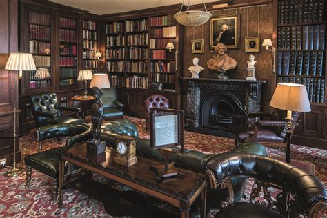 The Garrick Club Library | Home library rooms, Library study room, Home ...