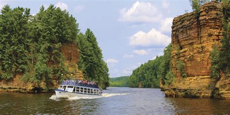 Dells Boat Tours® | Beautiful Wisconsin Dells Boat Tours