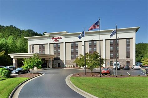 HAMPTON INN MARTINSVILLE - Updated 2021 Prices, Hotel Reviews, and Photos (VA) - Tripadvisor