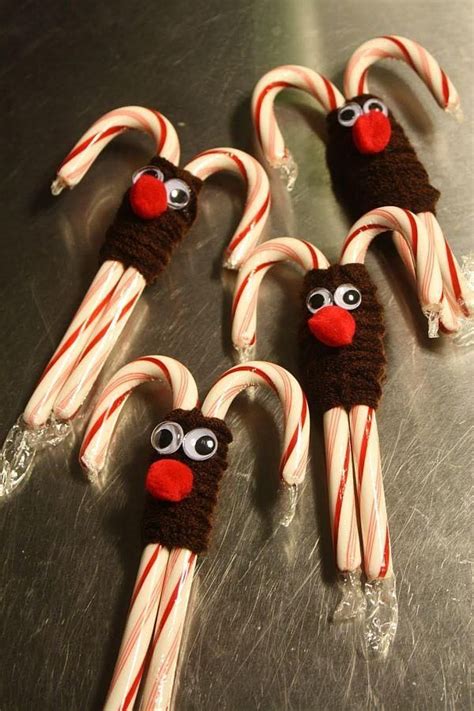 Think I will make these candy cane reindeer for co-workers ...