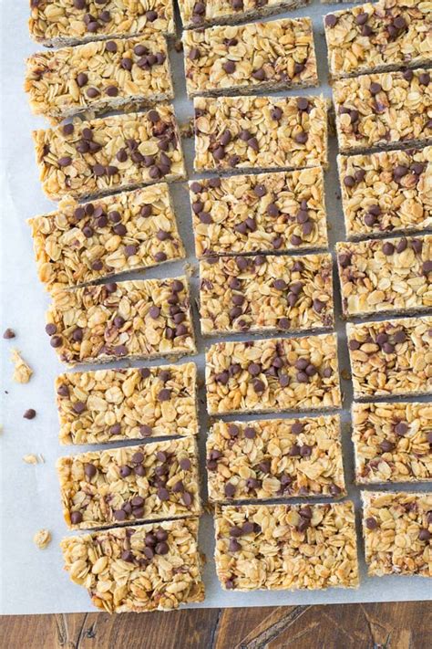 Chewy Chocolate Chip Granola Bars (Quaker Copycat) - Kristine's Kitchen