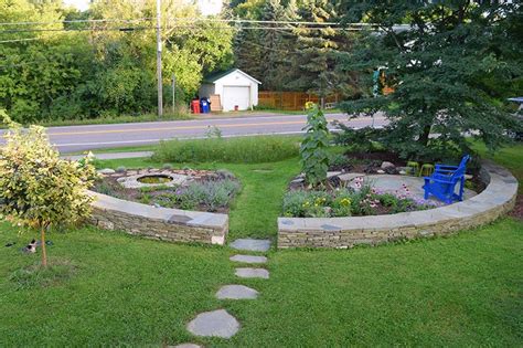 A Memorial Garden That Invites The Public To Stop And Pause