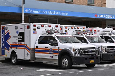 Brooklyn's embattled Maimonides hospital sees civic leaders' support