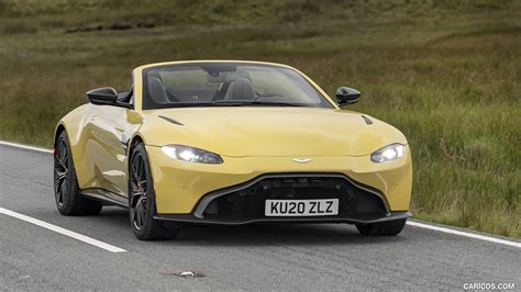 Aston Martin Vantage Roadster | 2021MY (Color: Yellow Tang) | Front