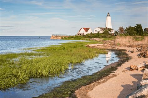 Connecticut Attractions: Best Saybrook Point Lighthouses