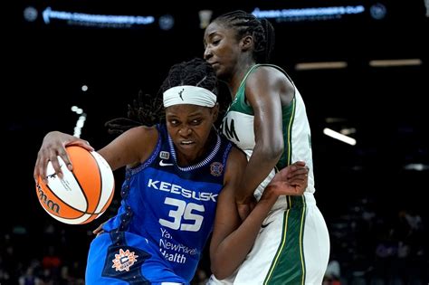 Jonquel Jones posts double-double as Connecticut Sun top Dallas Wings ...