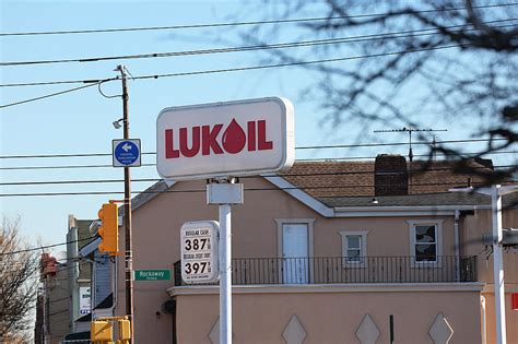 Closing NJ Lukoil gas stations hurts us, not Russia