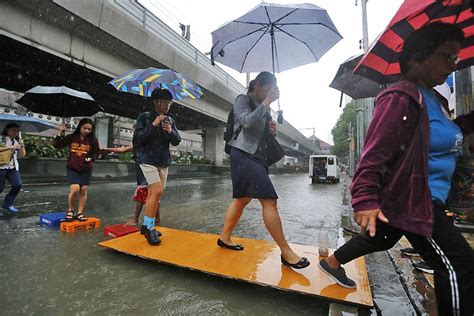 Habagat floods many parts of Metro Manila | Photos | GMA News Online