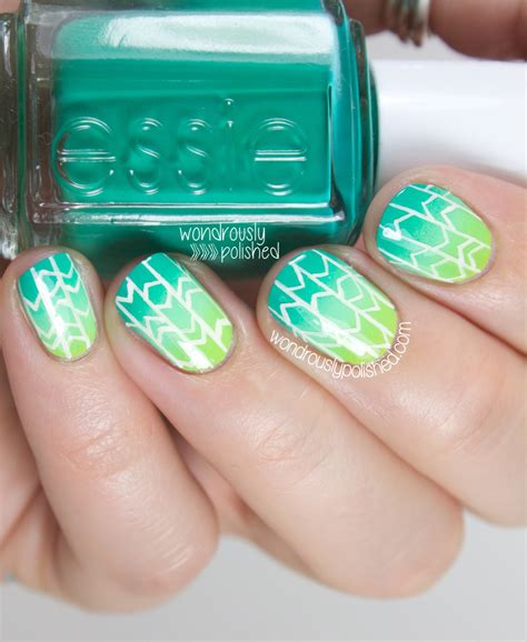 Wondrously Polished: Geometric Gradient Nail Art