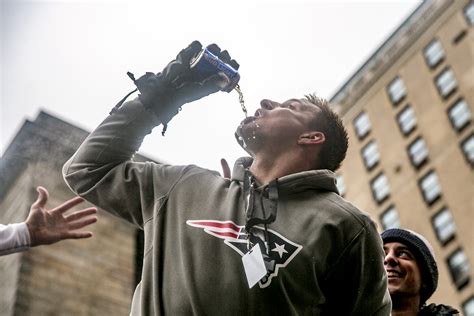 10 photos of Gronk having the best time at the Patriots’ Super Bowl ...