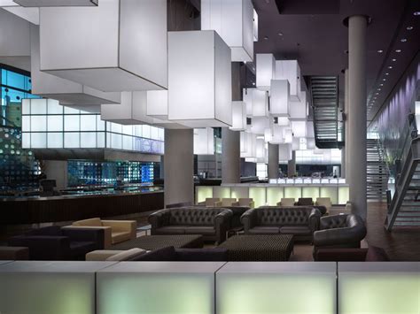 Do you know American Express has a lounge at O2?