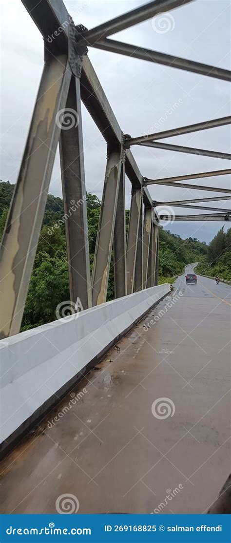 Steel frame bridge stock image. Image of viaduct, landmark - 269168825