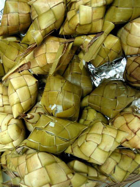 Puso | Puso is a coconut leaf-wrapped rice takeaways in Cebu… | Flickr