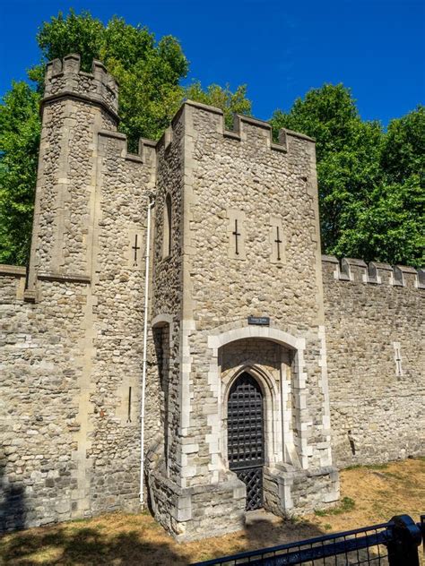 Buildings within Tower of London Editorial Stock Photo - Image of heritage, castle: 126671293