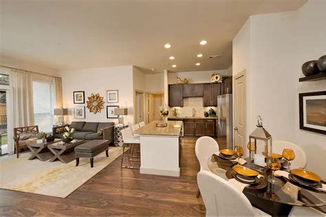 Luxury Two Bedroom Apartment in Houston's Energy Corridor