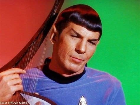 Leonard Nimoy as Spock in "The Enemy Within" s1 e5 Star Trek TOS 1966 😁 ...