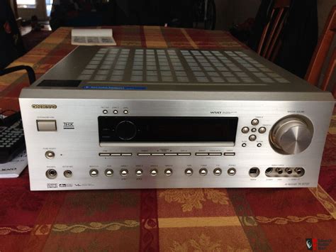 Onkyo TX-SR702 THX Select 7.1-Channel Home Theater Receiver Photo ...