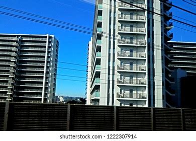 Bullet Train Side View: Over 111 Royalty-Free Licensable Stock Photos ...