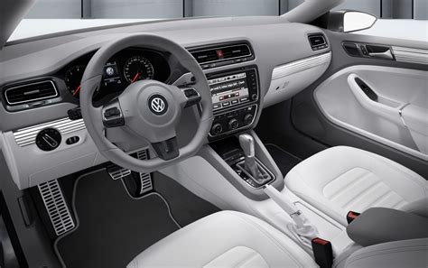 2011-vw-jetta-coupe-interior-angle