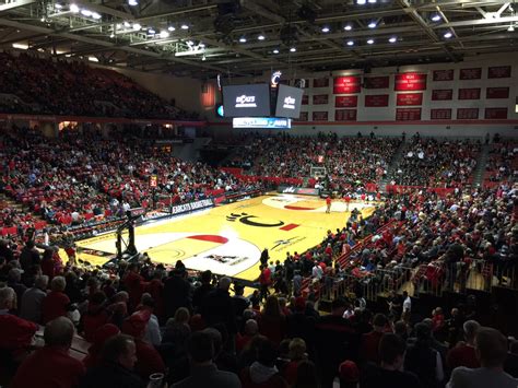 Fifth Third Arena – Cincinnati Bearcats | Cincinnati bearcats, Cincinnati, Basketball canvas