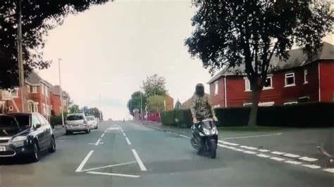 IDIOT SCOOTER RIDER STANDING UP WHEN RIDING CARR HILL GATESHEAD - YouTube