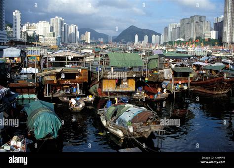 Hong Kong Aberdeen harbour on Hong Kong island Stock Photo: 9780498 - Alamy