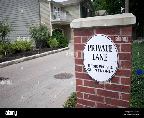 private lane sign Stock Photo - Alamy