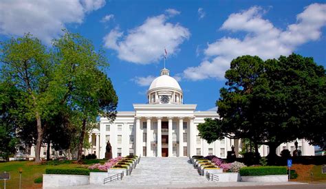 Eighth Most Beautiful State Capitol Building: Montgomery, Alabama - HottyToddy.com Covers Ole ...