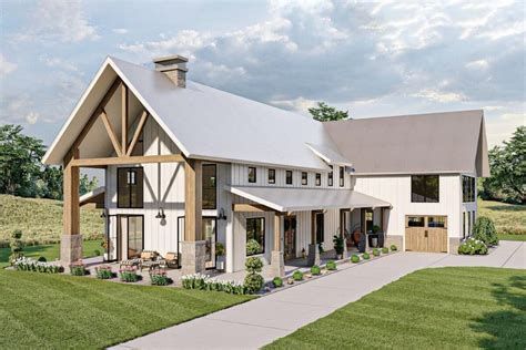 20 of the Best Barndominium House Plans