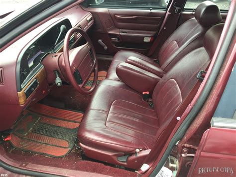 PICTURE CAR SERVICES LTD | Ford Taurus Burgundy 1989 ND, Period, Sedan, VIN# 7734