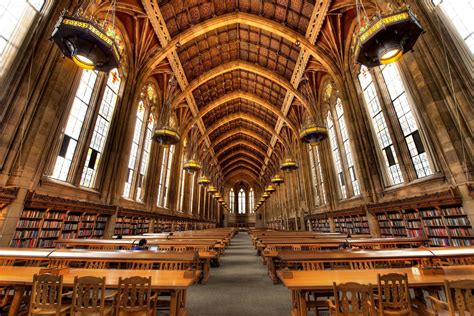 Suzzallo Library, UW Seattle. [pic] : r/woahdude