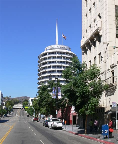 File:Capitol Records Building Hollywood.jpg - Wikipedia