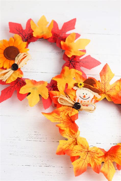 Easy DIY Fall Leaf Wreath - Home Crafts and More