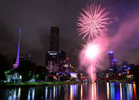 File:Diwali Fireworks, Melbourne (10493135276).jpg - Wikimedia Commons