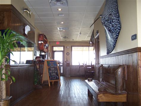 White Cap Seafood Restaurant - The Best In Mississippi Gulf Coast Seafood!