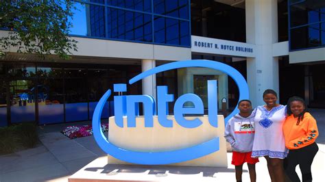 Tech Tour of Intel Museum & Headquarter in Silicon Valley