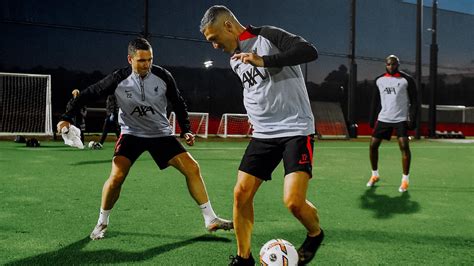 27 photos as LFC Legends squad train for clash with Man Utd - Liverpool FC