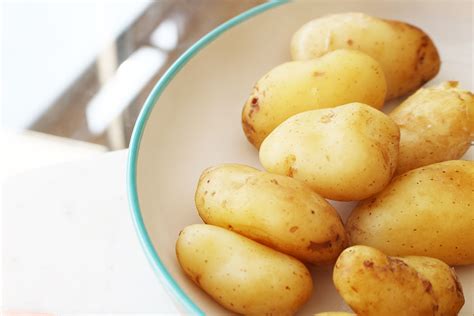 The Perfect Healthy Lunch Recipe With Jersey Royal New Potatoes ...