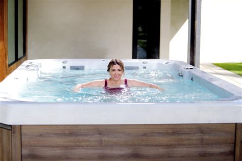 Bullfrog Spas Model S200 Swim Spa Swim Series™ - Hot Tubs & Swim Spas