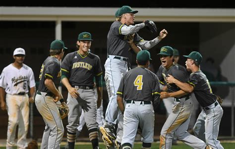 Melbourne Central Catholic vs. Melbourne baseball: Photos