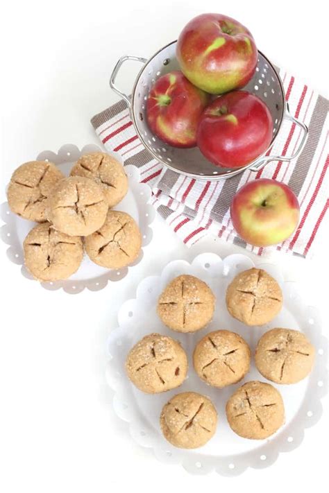 Apple Pie Bites - The BakerMama