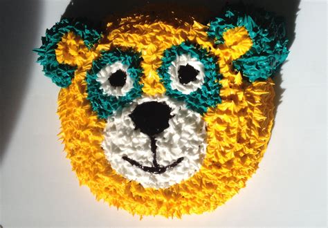 Special Agent Oso I made for my sisters 1st birthday :) | Crochet hats, Halloween wreath, 1st ...